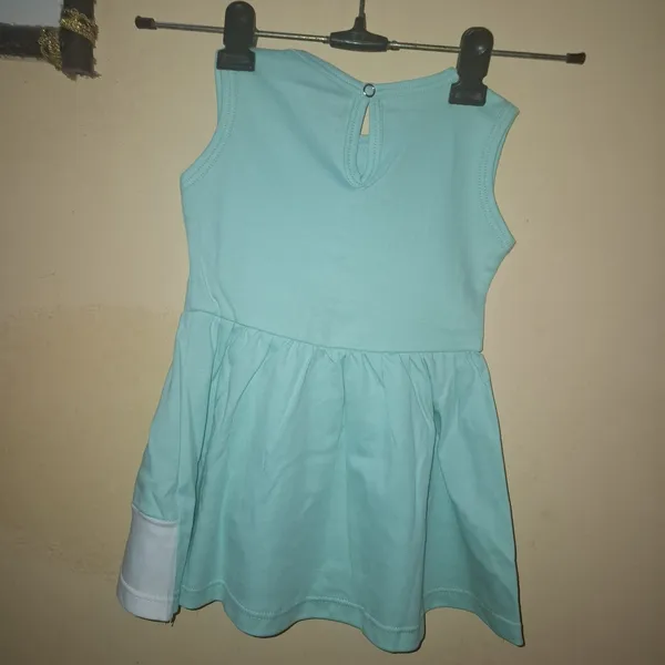 Light_Blue_And_White_Cotton_Sleeveless_Bow_Detail_Dress_For_Girls
