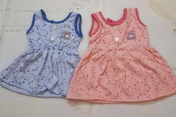 Pink_And_Blue_Cotton_Sleeveless_Floral_Print_Frock_Pack_Of_2_For_Baby_Girls