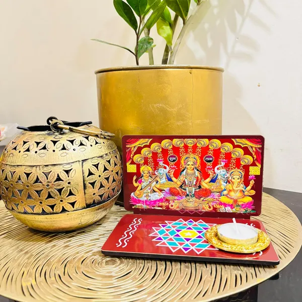 Diwali_Puja_Chowki_Stand_Decorative_Wooden_Altar_With_Rangoli_Design_Featuring_Lakshmi_Ganesha_Vishnu_Saraswati_Sri_Yantra_15x10_Cm