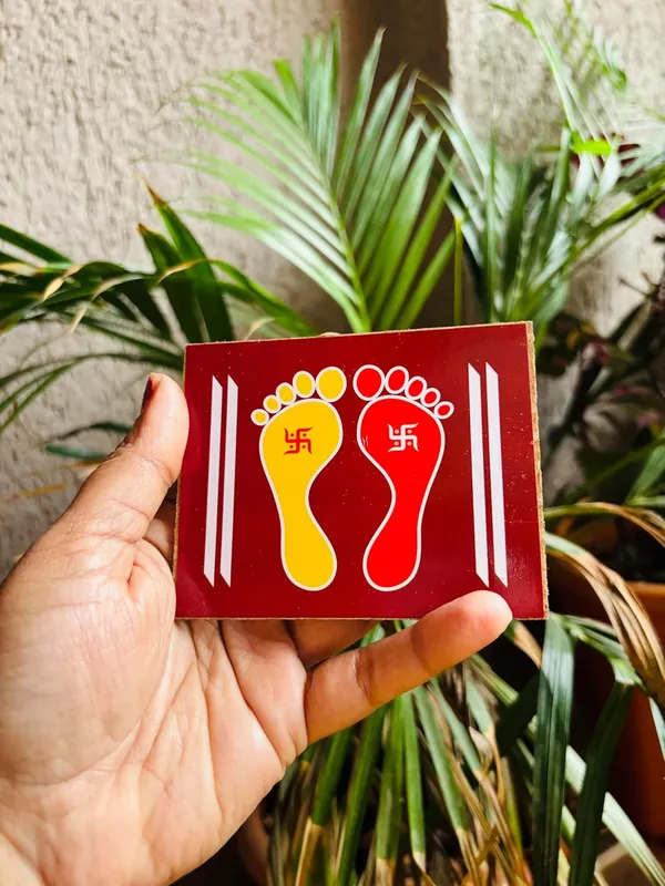 Lakshmi_Charan_Maroon_Wooden_Chitrangan_Sheets_Set_Of_2_Sacred_Goddess_Footprints_4x3_Inch_For_Diwali_Pooja_Door_Entrance_Mandir_Home_Decor_Reusable_Traditional_Rangoli