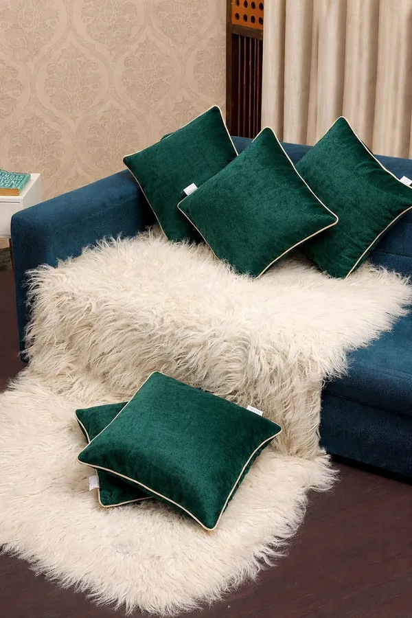 Gifts_Island_Velvet_Cushions_Cover_(40_Cm*40_Cm,_Pack_Of_5,_Green)