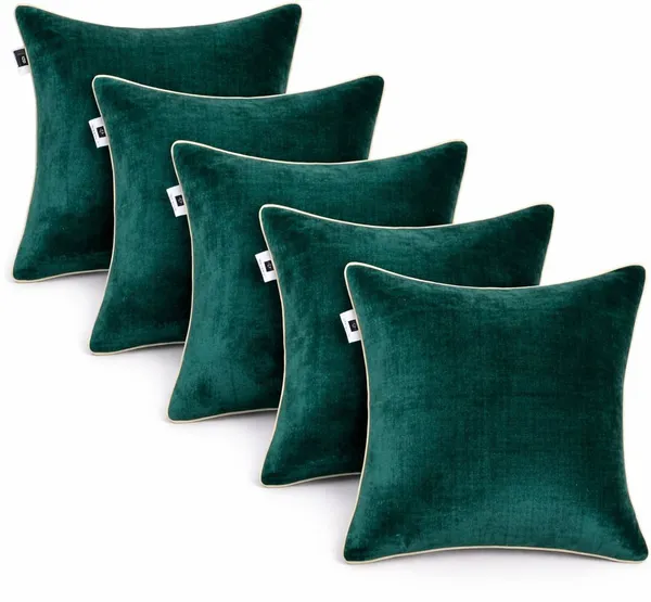 Gifts_Island_Velvet_Cushions_Cover_(40_Cm*40_Cm,_Pack_Of_5,_Green)