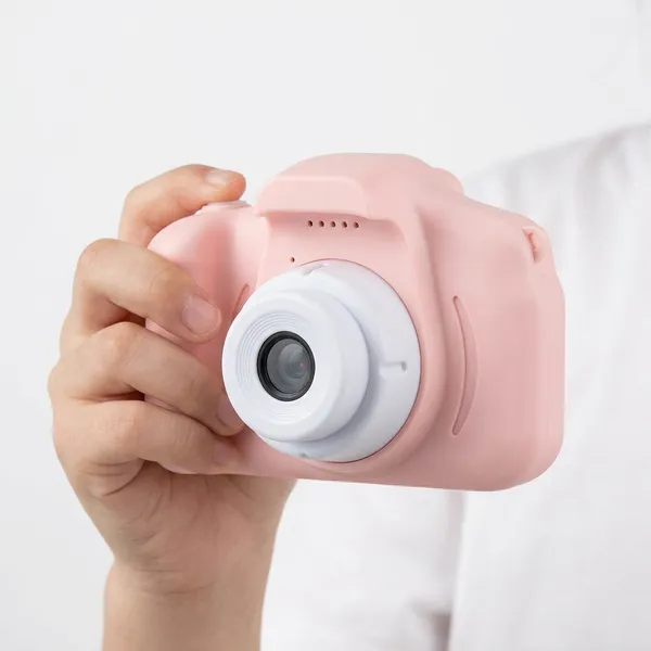Kids_Digital_Camera_With_Dual_Lens_-_2.4_Inch_Screen_(Pink)