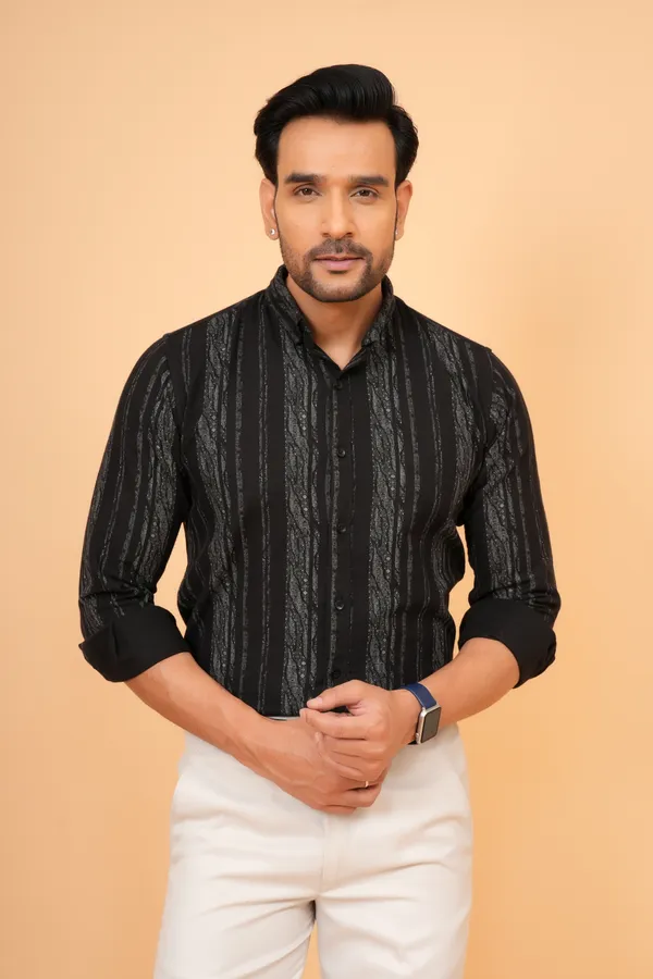 Black_Striped_Cotton_And_Polyester_Slim_Fit_Shirt_For_Men