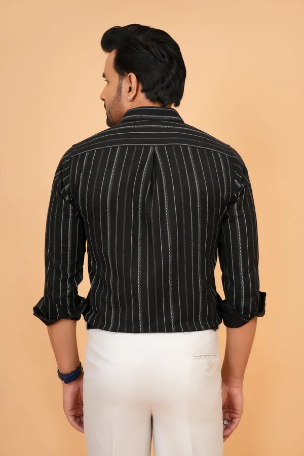 Black_Striped_Cotton_And_Polyester_Slim_Fit_Formal_Shirt_For_Men
