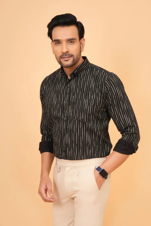 Black_Striped_Cotton_Slim_Fit_Formal_Shirt_For_Men