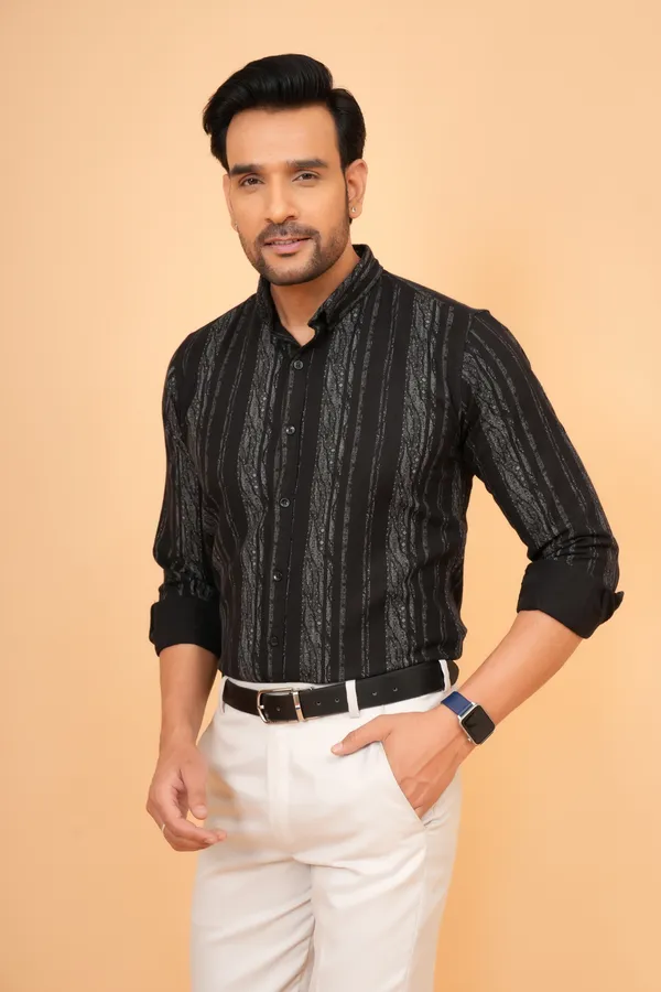 Black_Striped_Cotton_And_Polyester_Slim_Fit_Shirt_For_Men