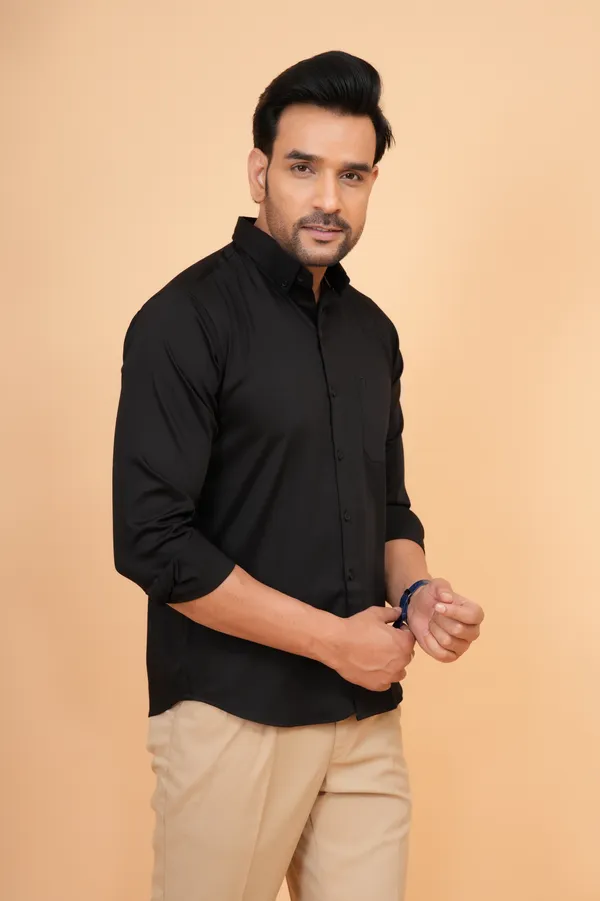 Black_Cotton_Slim_Fit_Formal_Shirt_For_Men