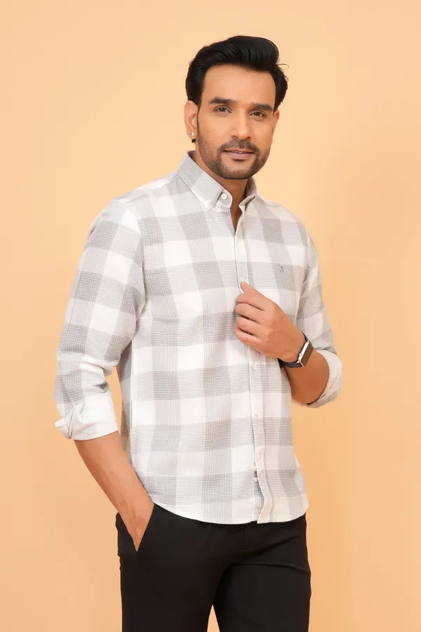 White_And_Grey_Checked_Cotton_And_Polyester_Slim_Fit_Formal_Shirt_For_Men