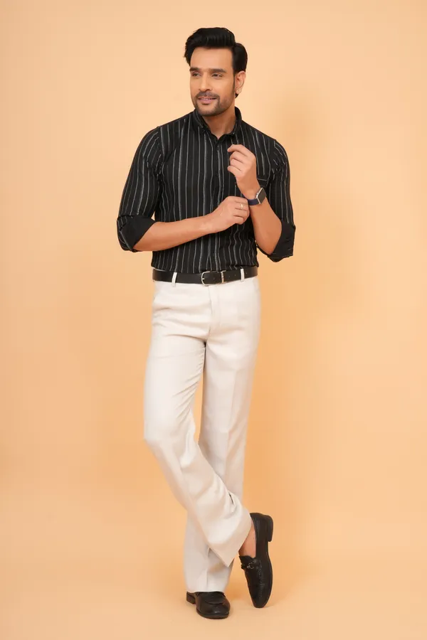 Black_Striped_Cotton_And_Polyester_Slim_Fit_Formal_Shirt_For_Men