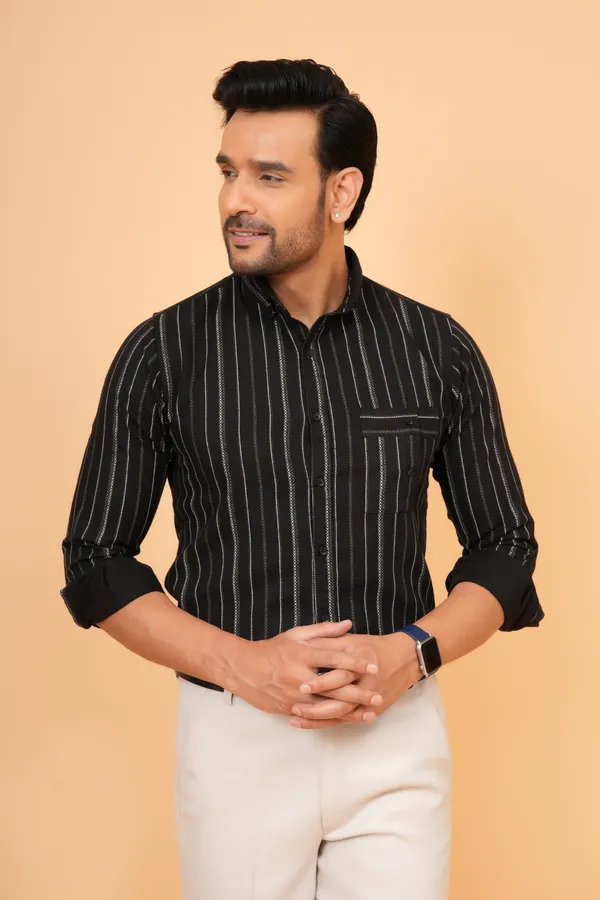 Black_Striped_Cotton_And_Polyester_Slim_Fit_Formal_Shirt_For_Men