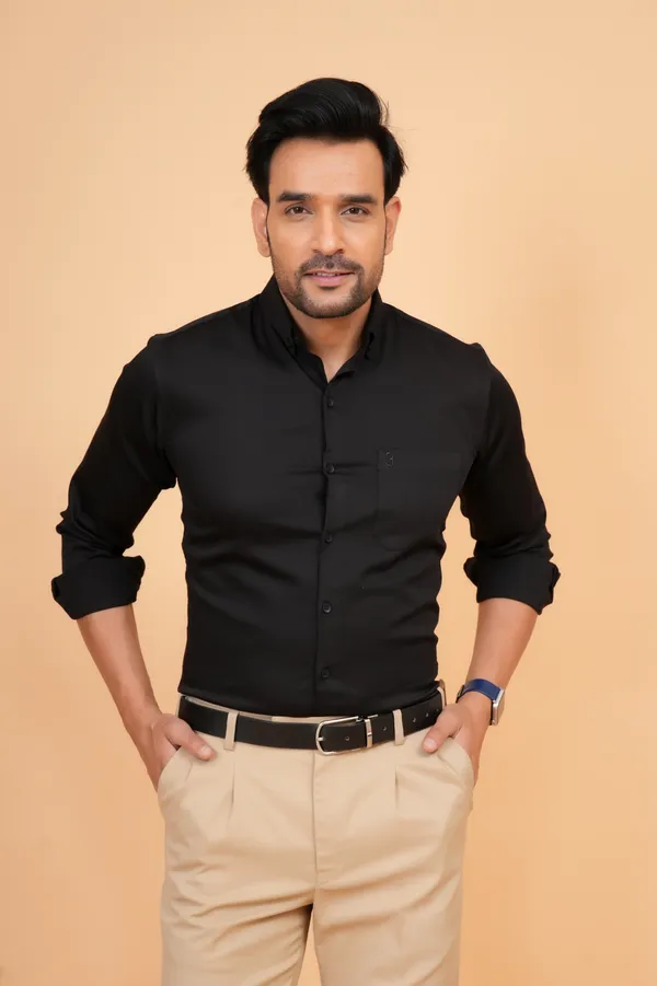 Black_Cotton_Slim_Fit_Formal_Shirt_For_Men