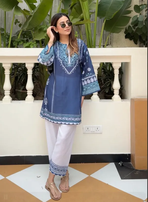 Navy_Blue_Korean_Bsy_Straight_Kurta_Set_For_Women