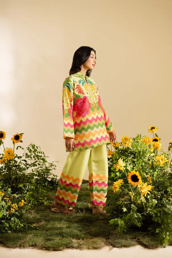 Yellow_Floral_Print_Linen_Kurta_Pajama_Set_For_Women