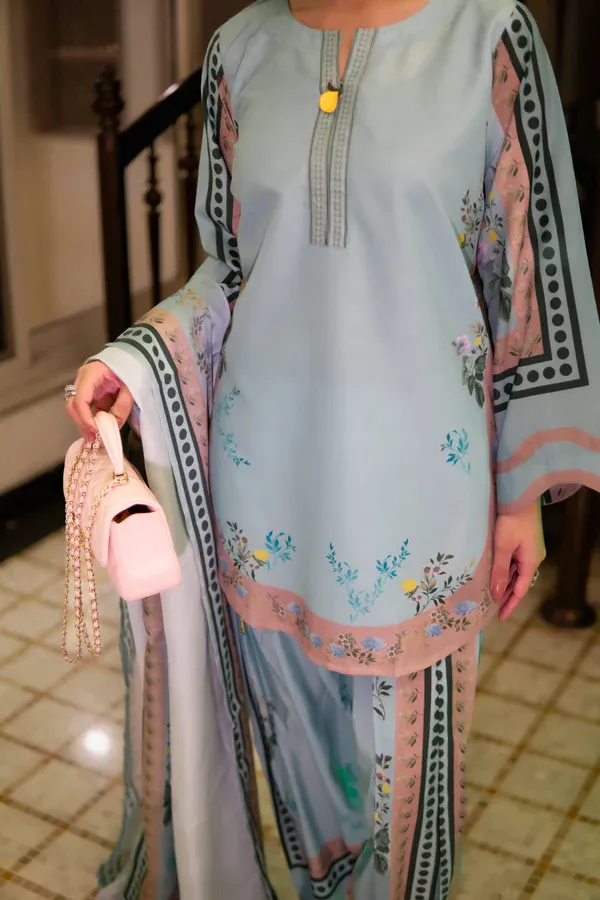 Sky_Blue_Floral_Embroidered_Lawn_Suit_Set_For_Women