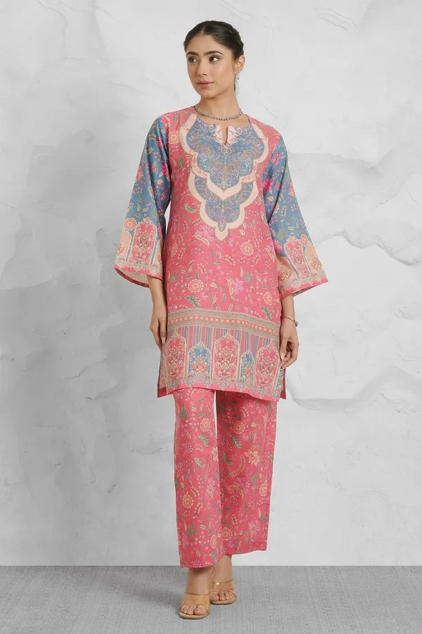 Pink_And_Blue_Floral_Printed_Kurta_Pyjama_Set_For_Women