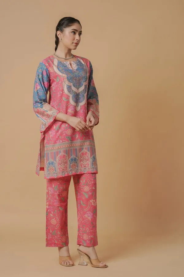 Pink_And_Blue_Floral_Printed_Kurta_Pyjama_Set_For_Women