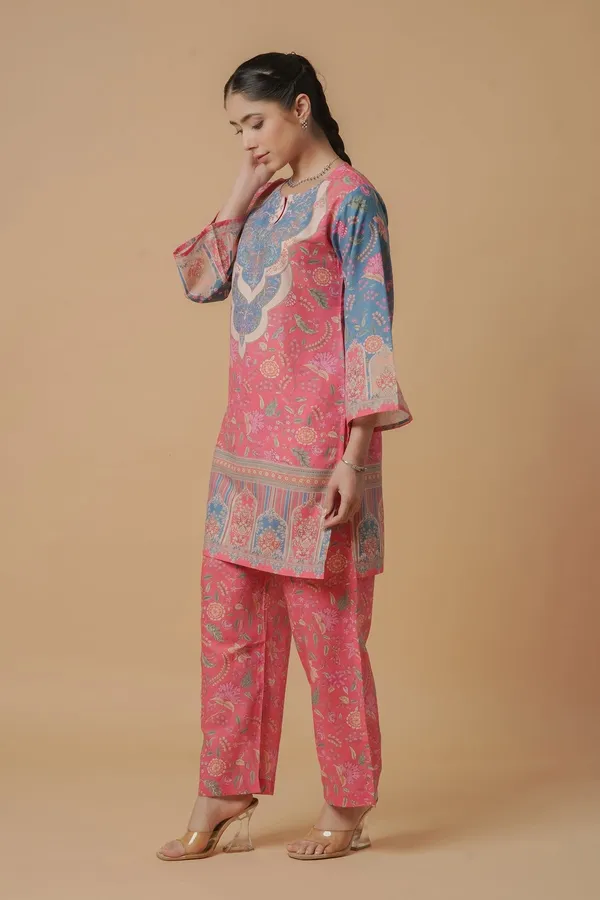 Pink_And_Blue_Floral_Printed_Kurta_Pyjama_Set_For_Women