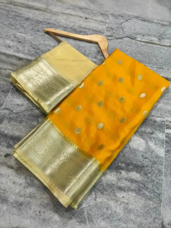 Yellow_Silk_Saree_For_Women