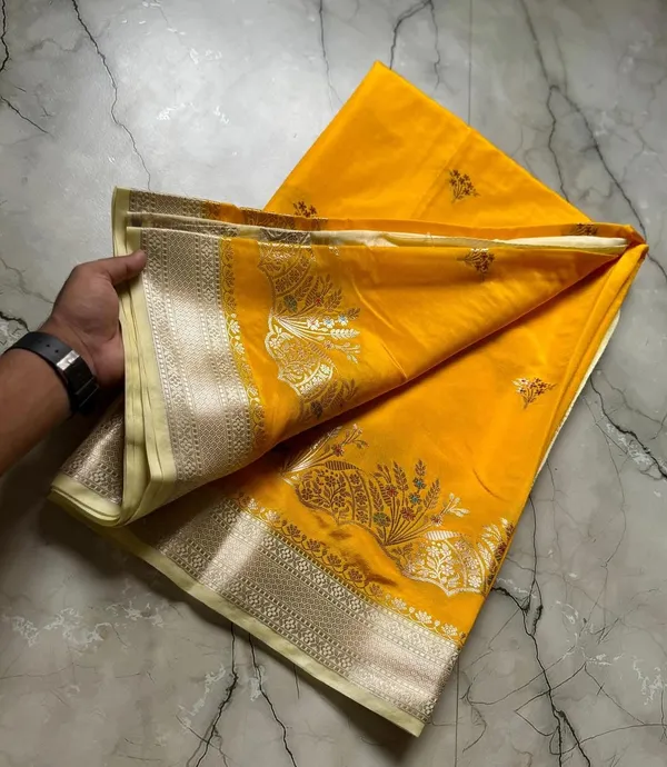 Yellow_Silk_Saree_For_Women