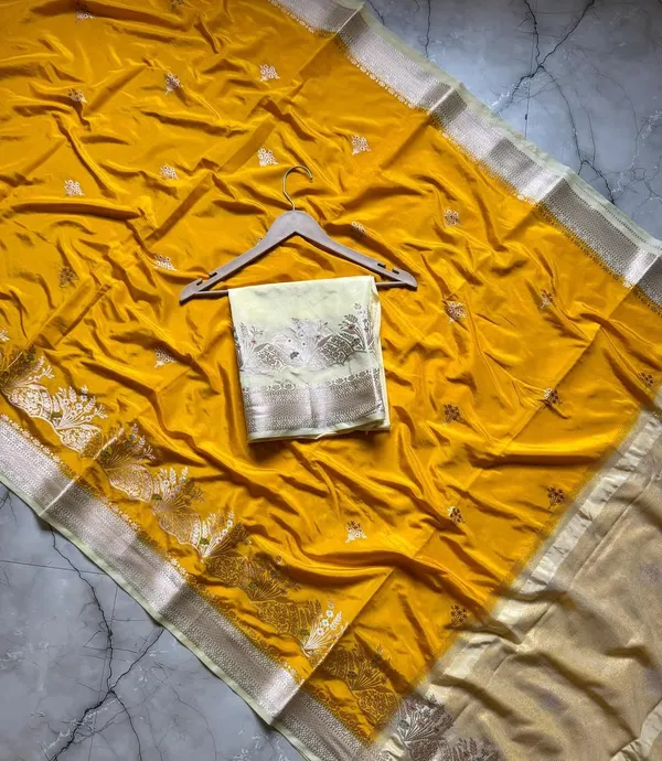 Yellow_Silk_Saree_For_Women
