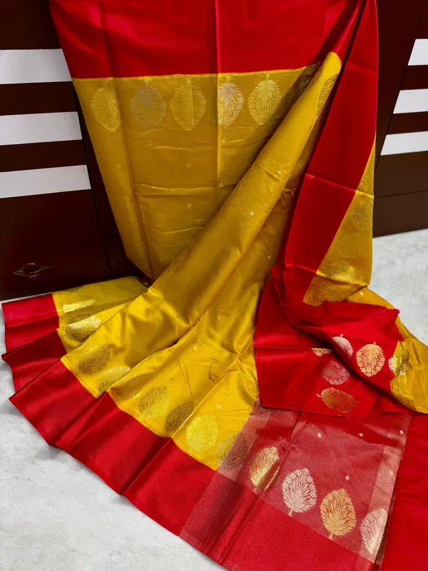 Yellow_Silk_Saree_For_Women