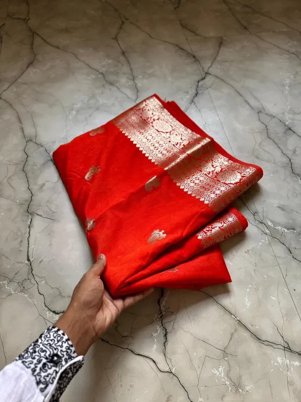 Red_Georgette_Saree_For_Women