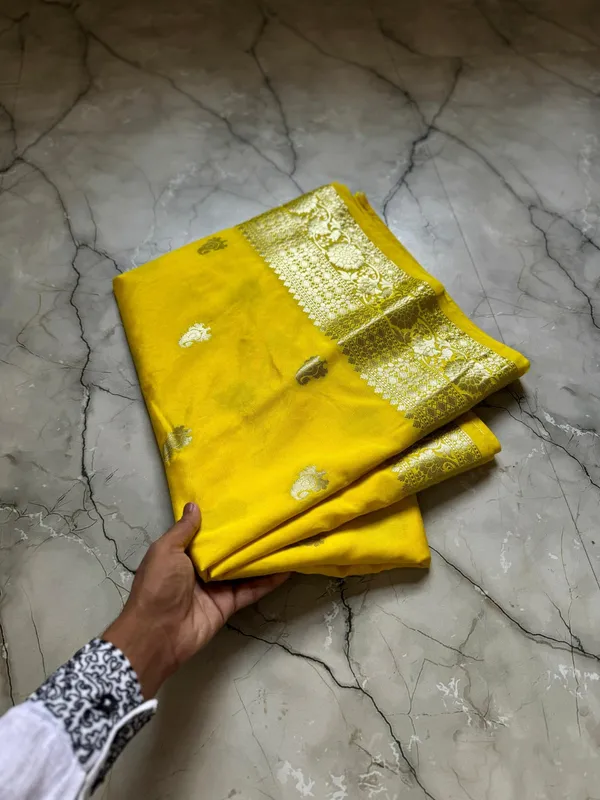 Yellow_Georgette_Saree_For_Women