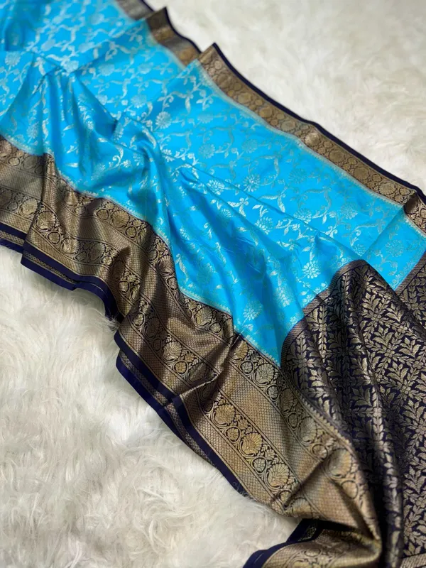 Blue_Silk_Saree_For_Women