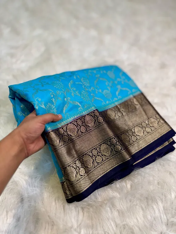 Blue_Silk_Saree_For_Women