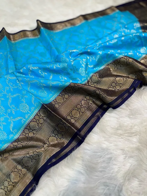 Blue_Silk_Saree_For_Women