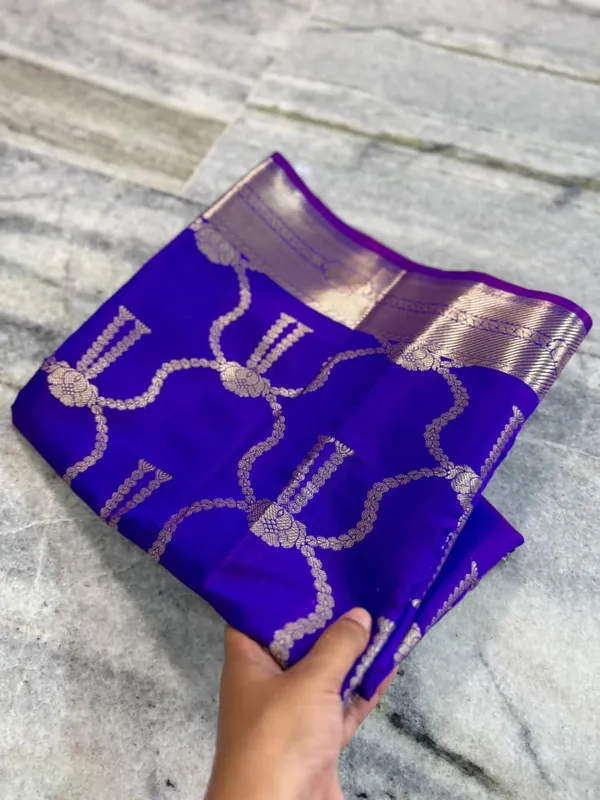 Blue_Silk_Saree_For_Women