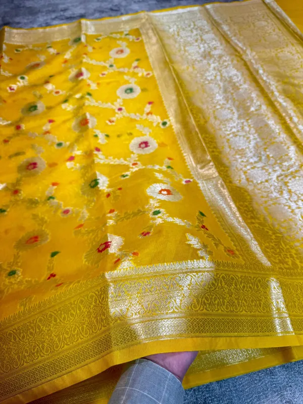 Yellow_Georgette_Saree_For_Women