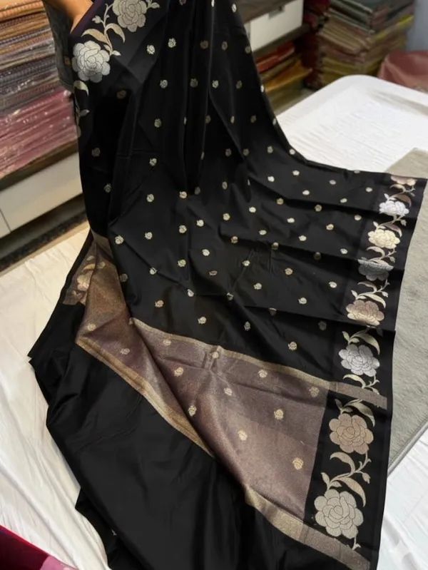 Black_Silk_Saree_For_Women