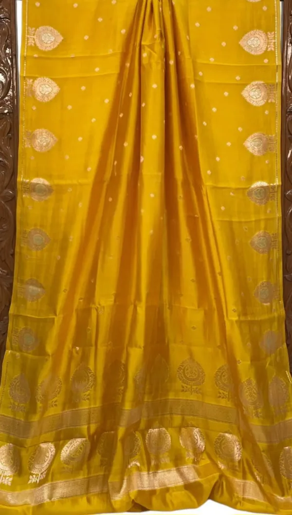 Yellow_Silk_Saree_For_Women