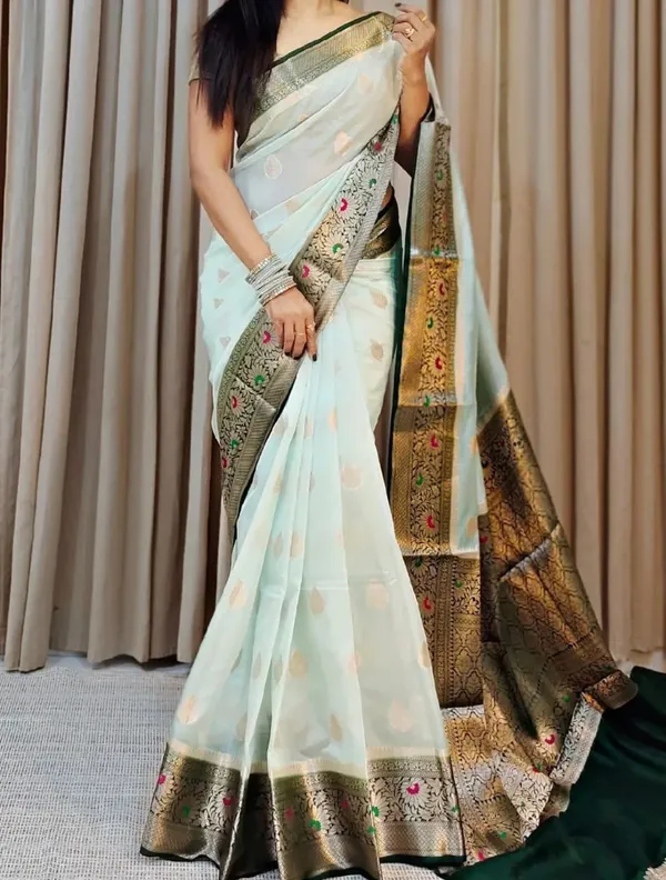 Off_White_Georgette_Saree_For_Women