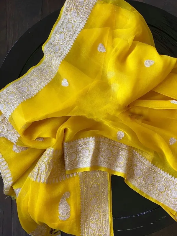 Yellow_Georgette_Saree_For_Women
