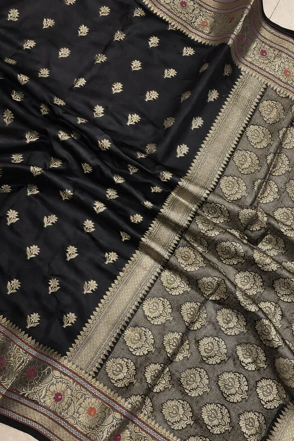 Black_Silk_Saree_For_Women