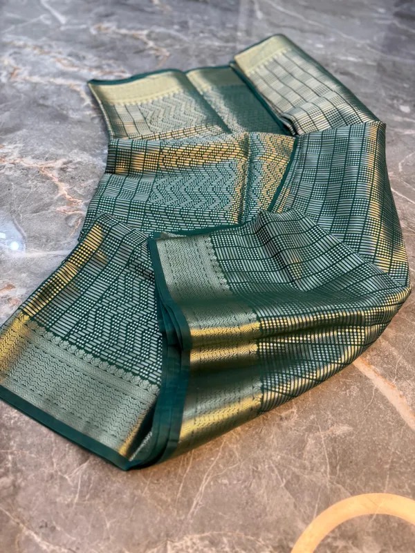 Green_Silk_Saree_For_Women