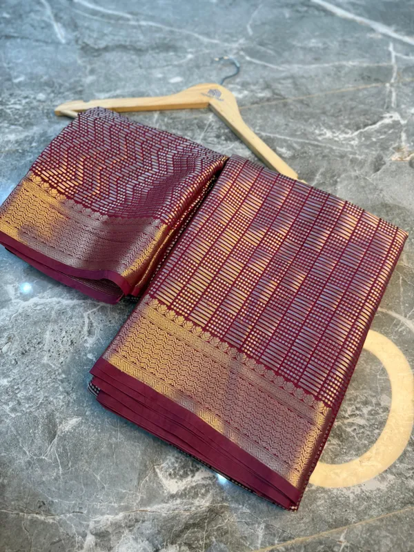 Banarasi_Semi_Katan_Soft_Silk_Saree_For_Women