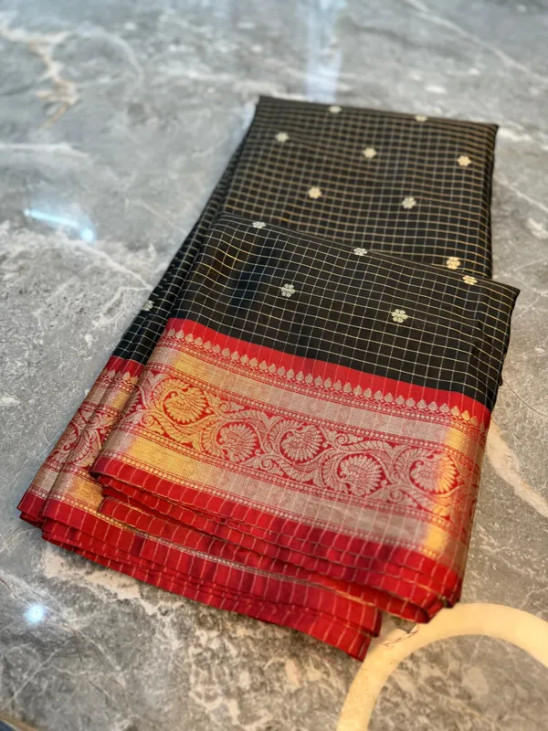 Black_Silk_Saree_For_Women