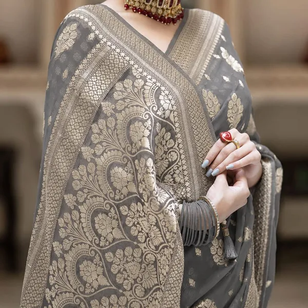 Grey_Georgette_Saree_For_Women