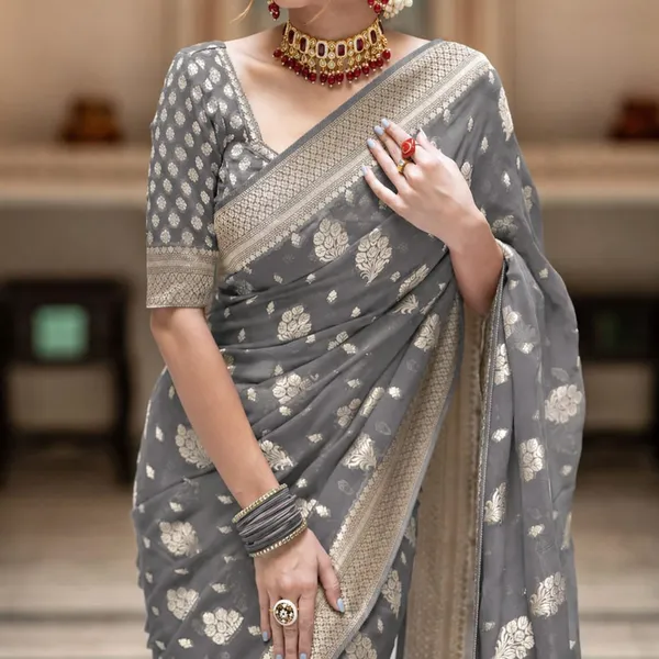 Grey_Georgette_Saree_For_Women