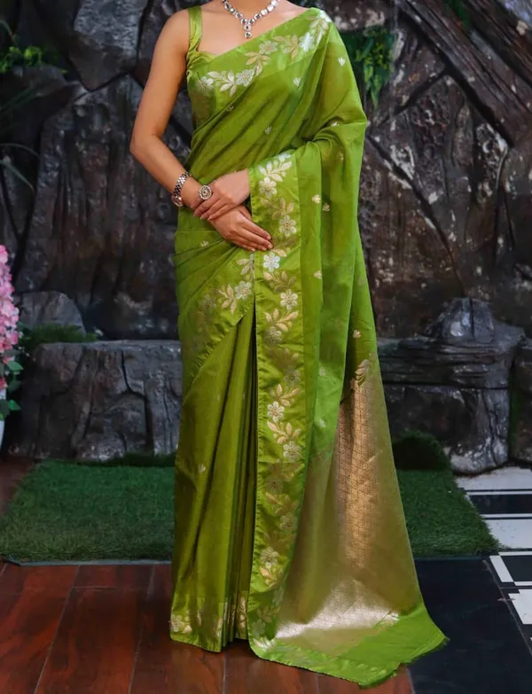Green_Silk_Saree_For_Women