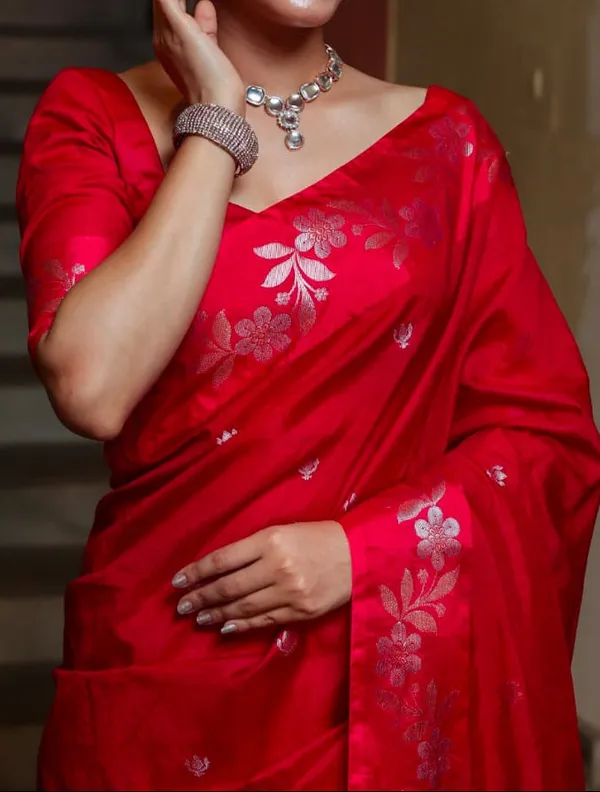 Red_Silk_Saree_For_Women