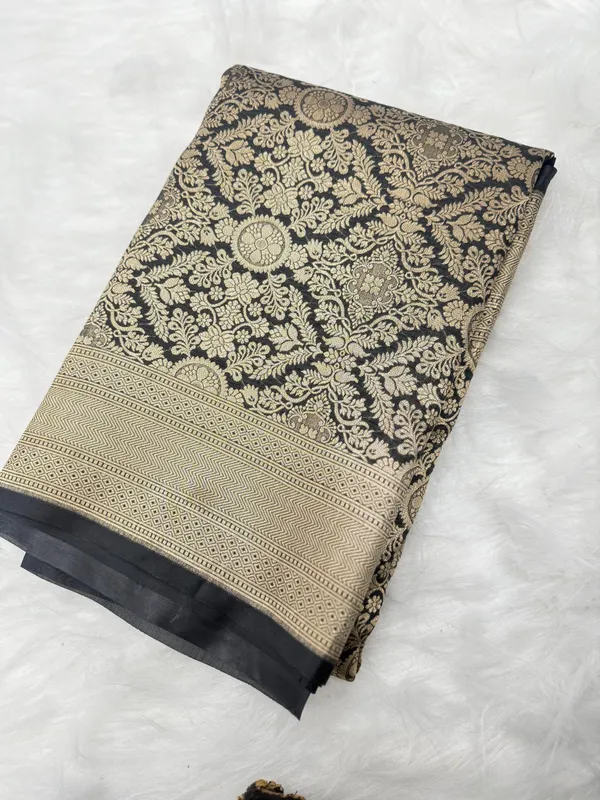 Black__And__Golden_Silk_Saree_For_Women