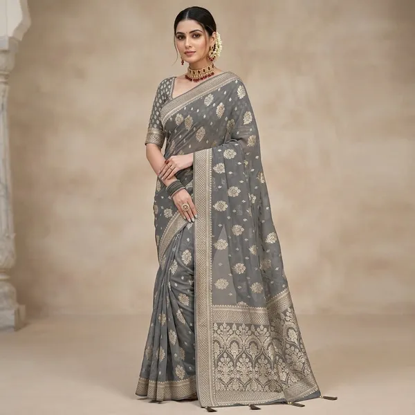 Grey_Georgette_Saree_For_Women