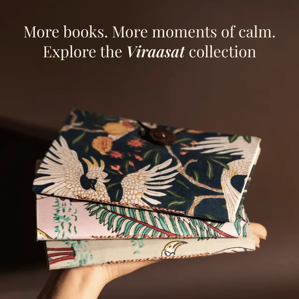 Assorted_Handmade_Diaries_With_Wooden_Button_Closure