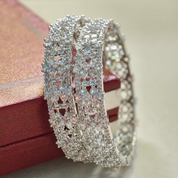 Silver_Brass_Premium_And_Elegant_Bangle_For_Women