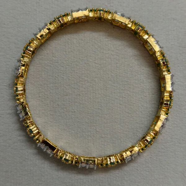 Gold_And_Green_Brass_Premium_And_Elegant_Bangle_For_Women_(Set_of_4)